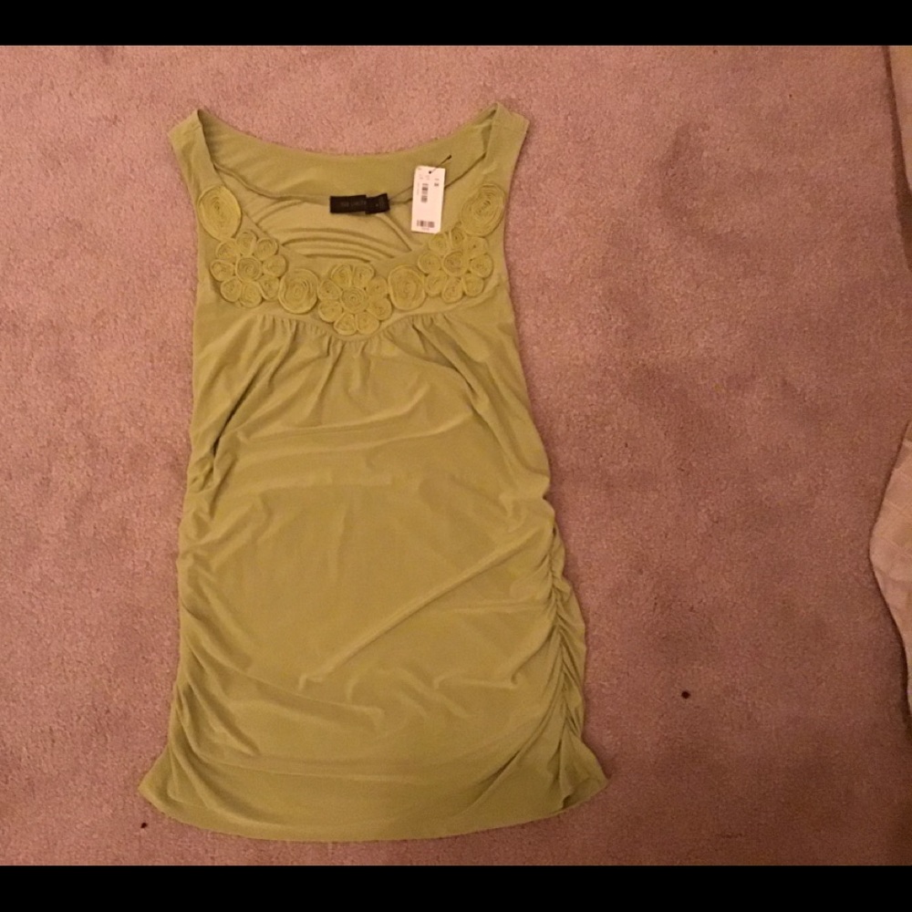 Green floral never used women’s top